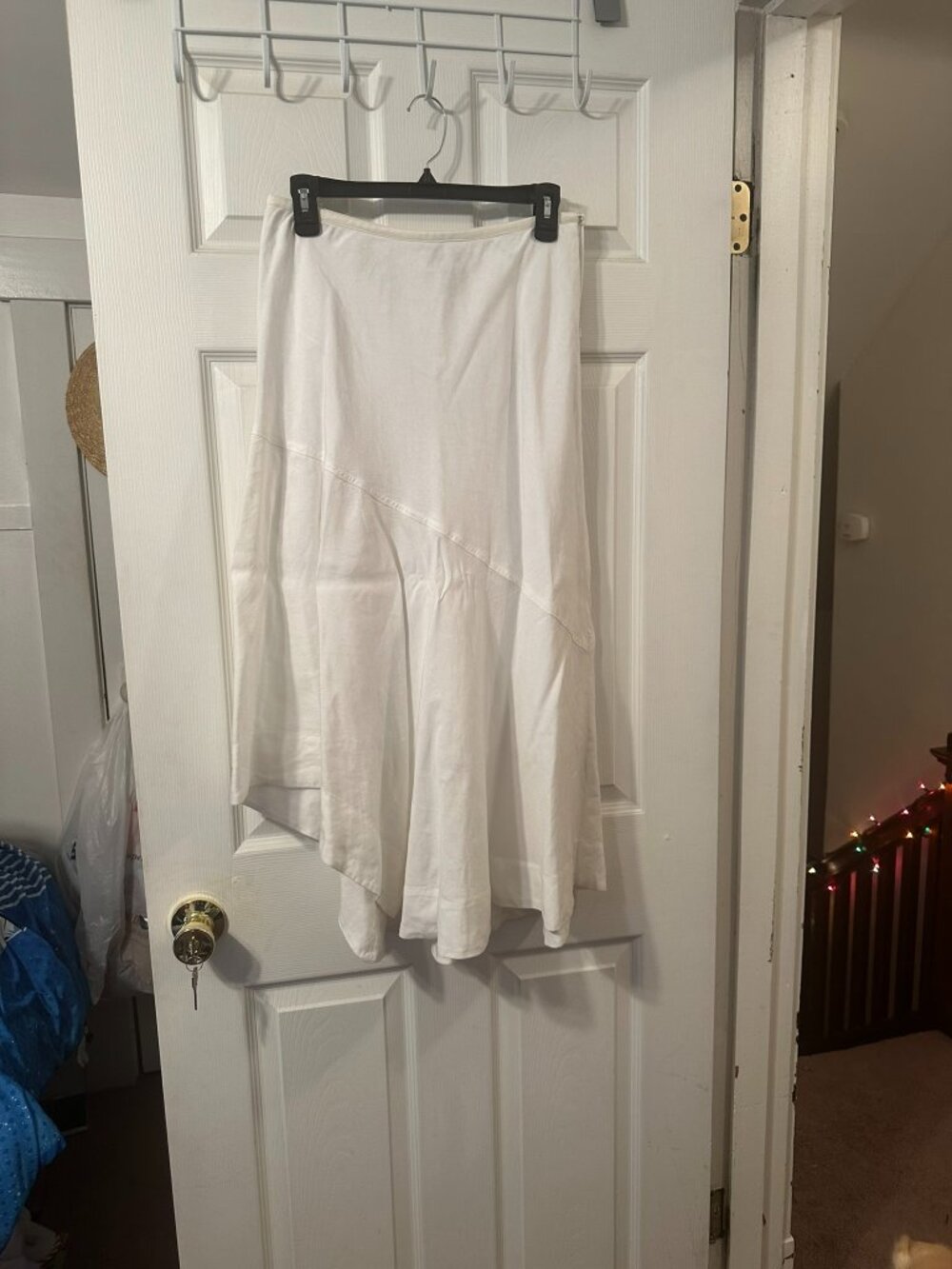 Nic+Zoe White Linen Asymmetrical Maxi Skirt.  Size 8. NWT.